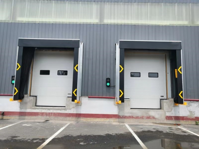 Roll Up Door 